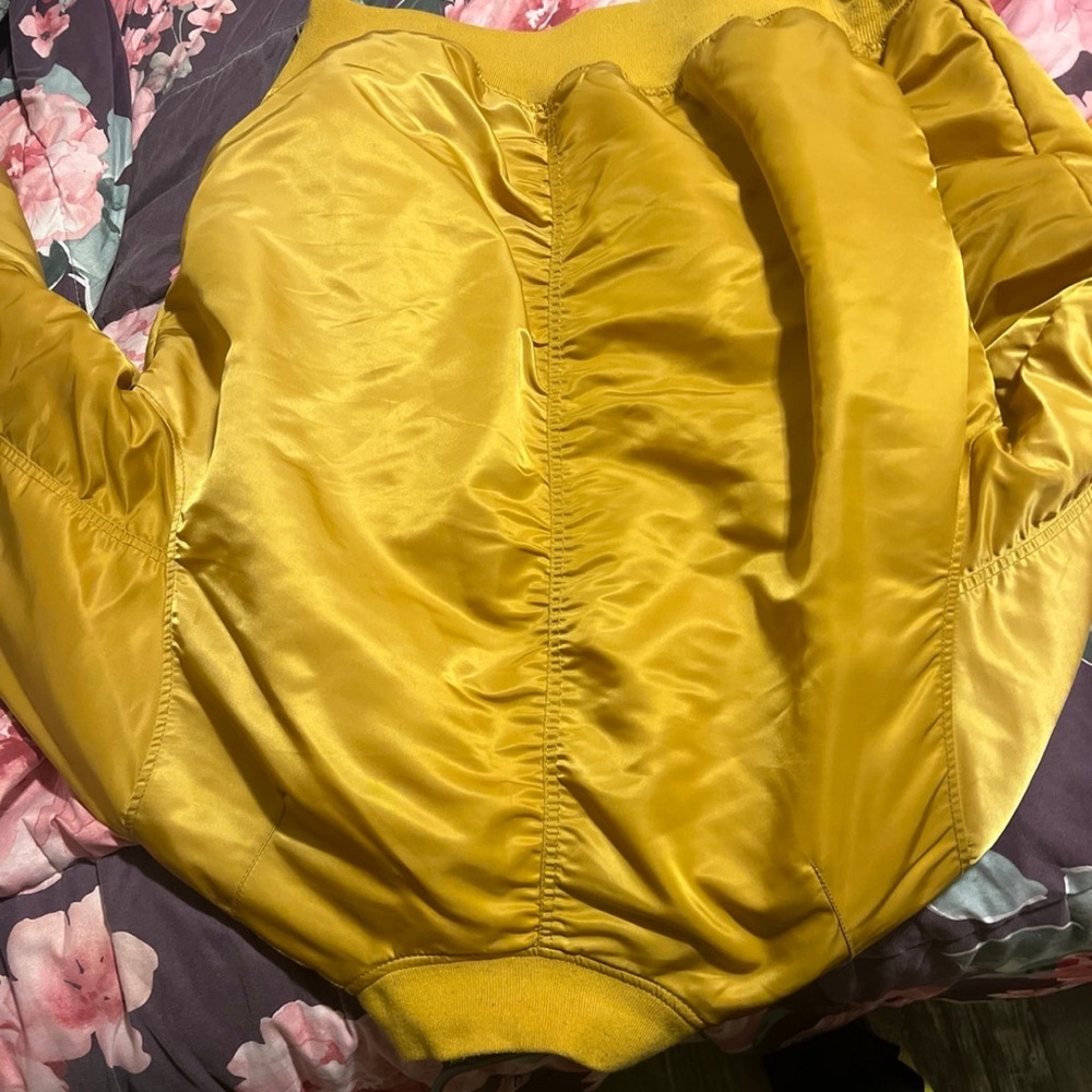 Bomber jacket - Picture 3 of 5